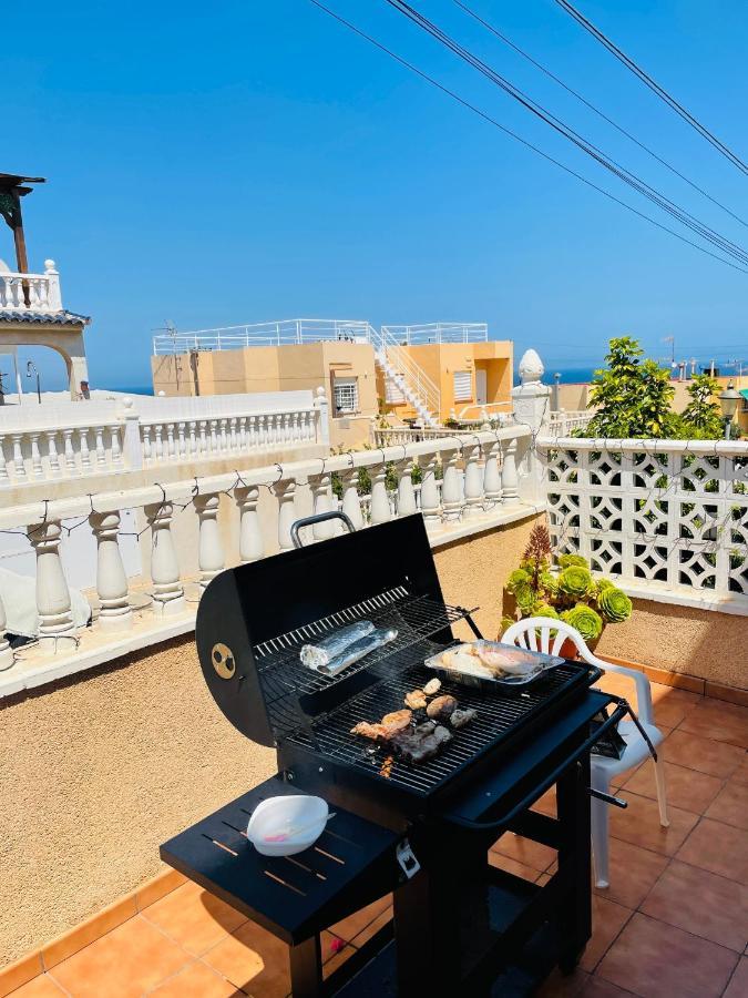 Holiday Villa With Sea View 格兰阿利坎特 外观 照片